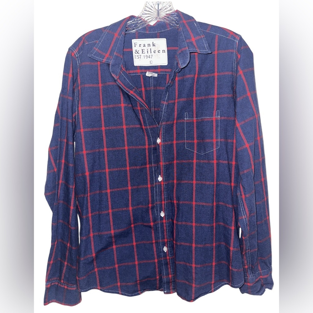 Frank & Eileen women’s Plaid‎ button up navy& red preowned